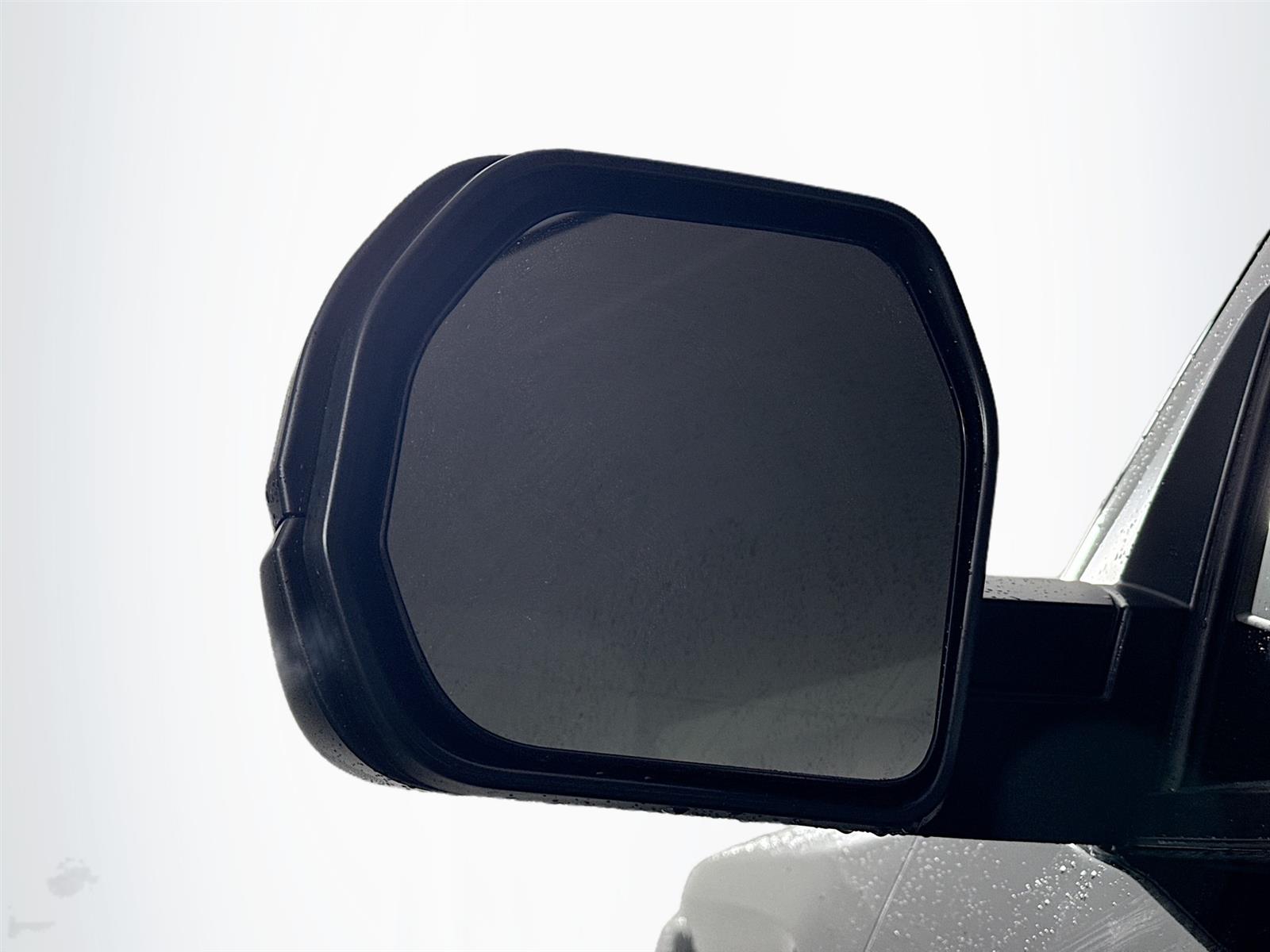 Vehicle image 10 of 46