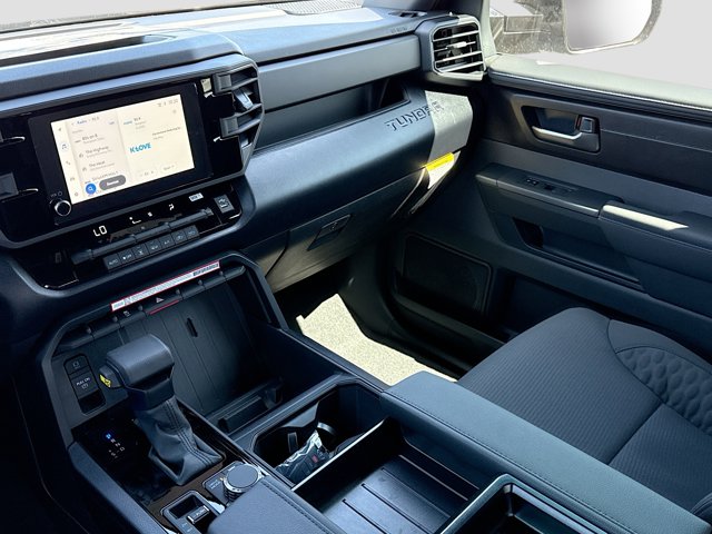 Vehicle image 18 of 35