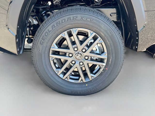 Vehicle image 10 of 35
