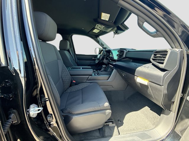 Vehicle image 13 of 35