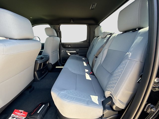 Vehicle image 13 of 35