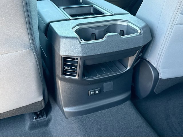 Vehicle image 26 of 35