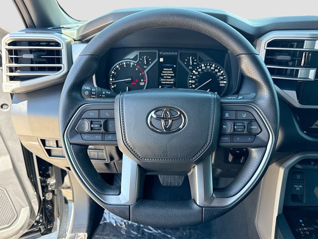 Vehicle image 20 of 35