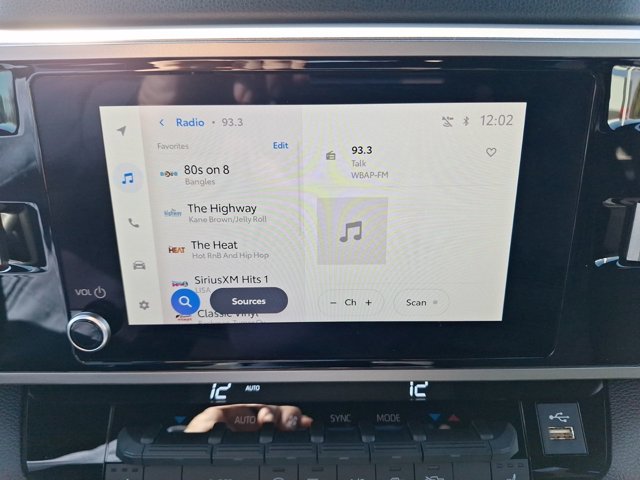 Vehicle image 26 of 35