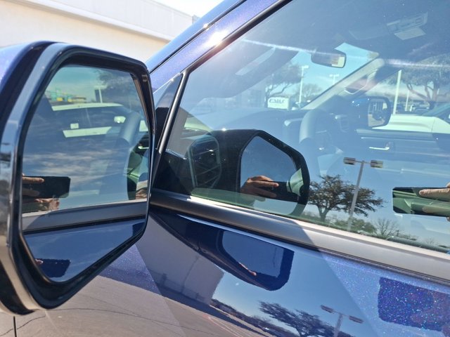 Vehicle image 15 of 35