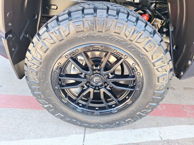 Vehicle image 10 of 35