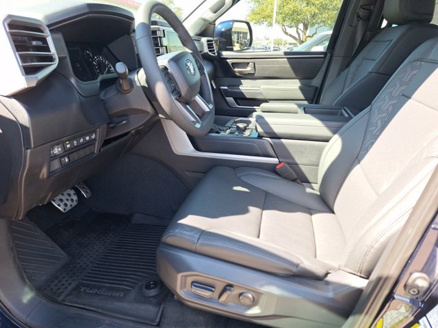 Vehicle image 16 of 35