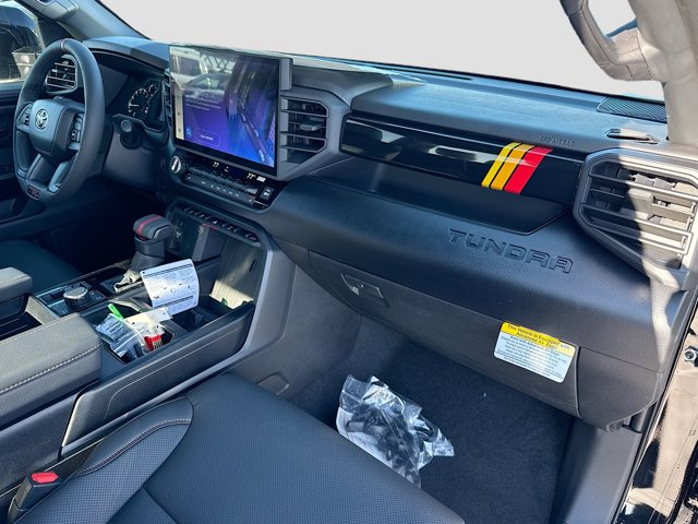 Vehicle image 36 of 40
