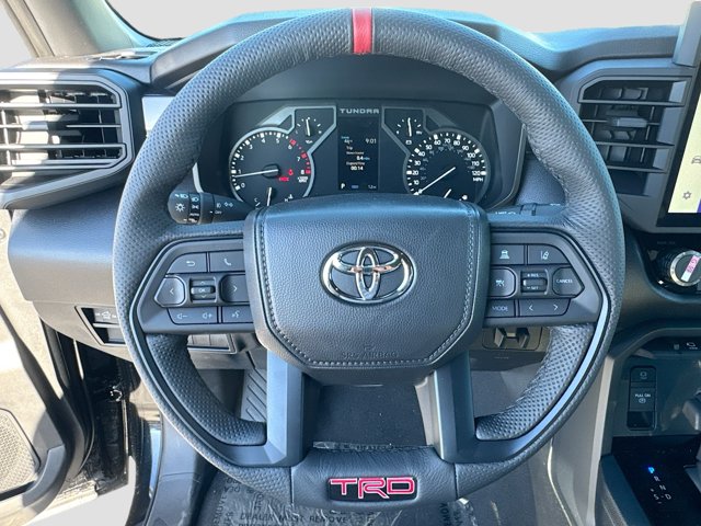 Vehicle image 17 of 40