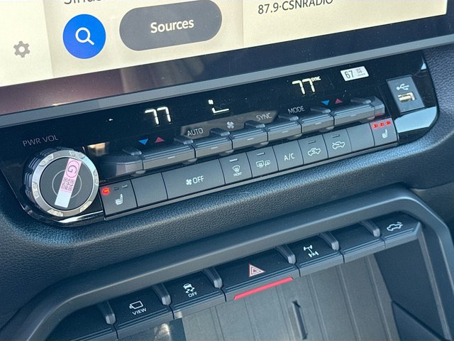 Vehicle image 22 of 40