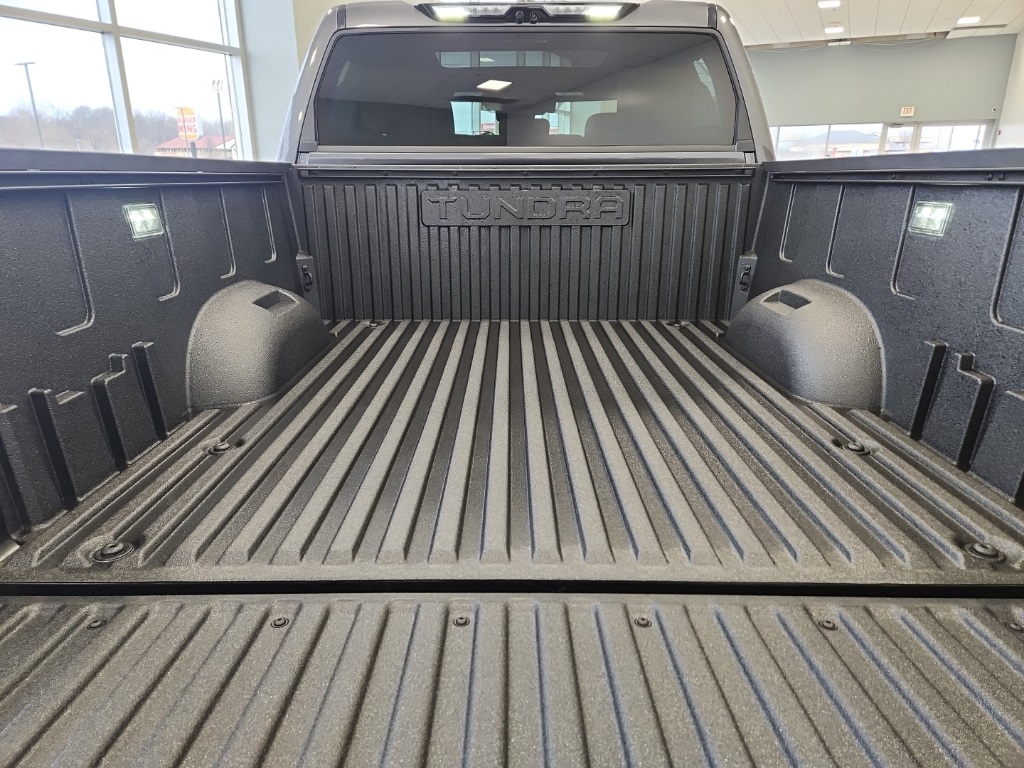 Vehicle image 14 of 29