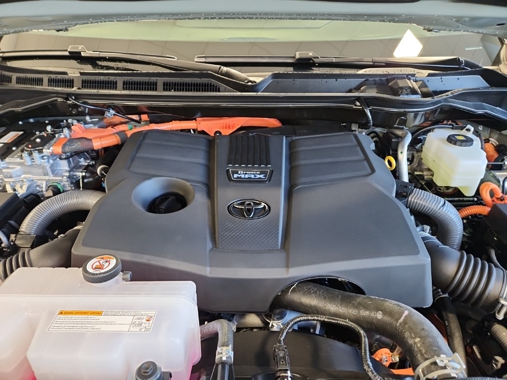 Vehicle image 21 of 29