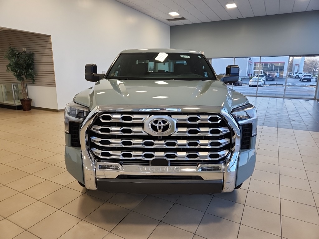 Vehicle image 4 of 29