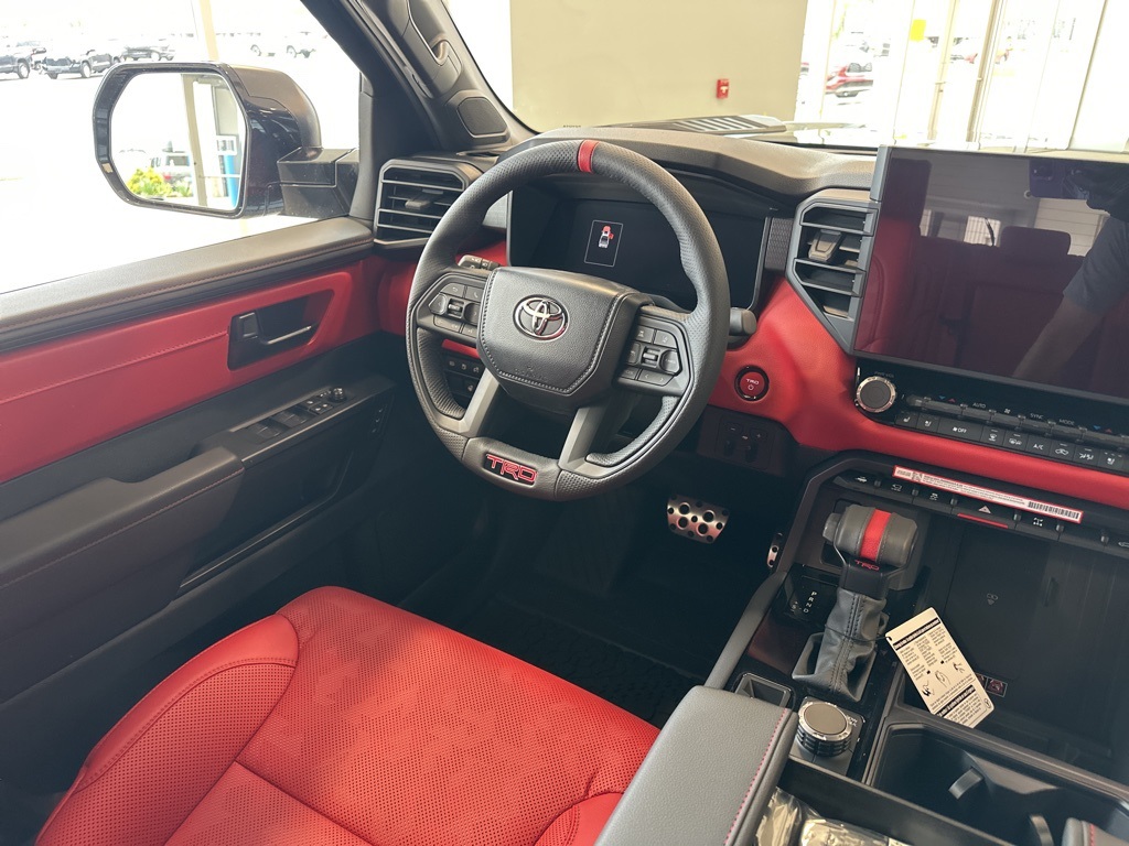 Vehicle image 17 of 30