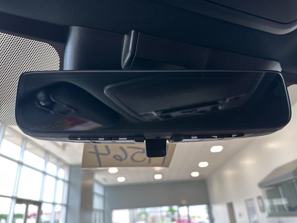 Vehicle image 29 of 30