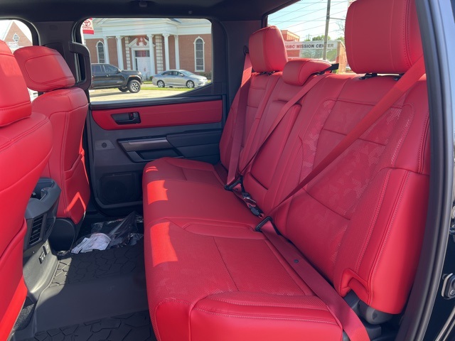 Vehicle image 14 of 35