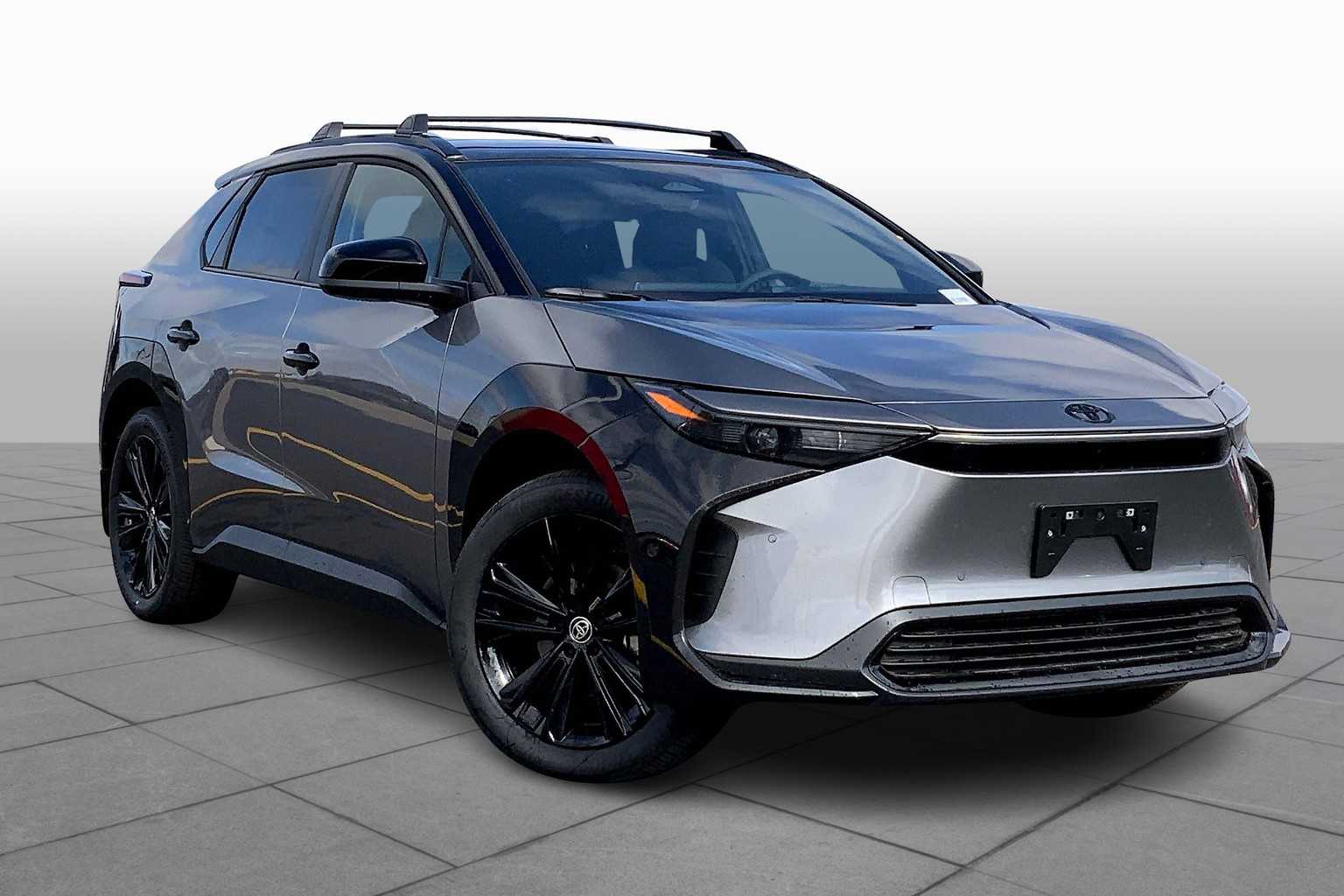Vehicle image 3 of 19
