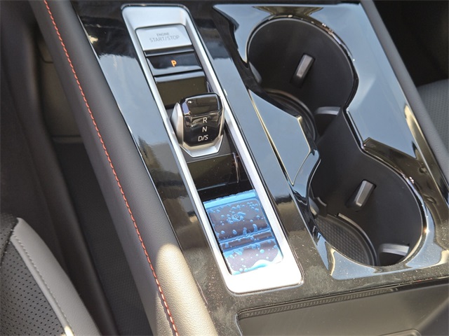 2025 Volkswagen Atlas 2.0T Peak Edition Image 13 of 16