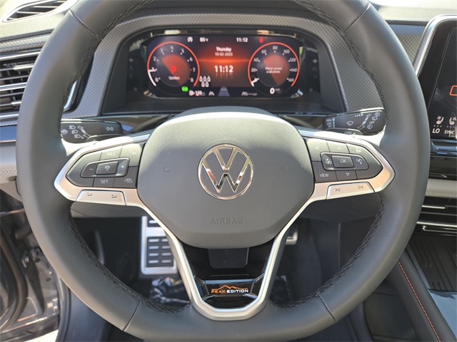 2025 Volkswagen Atlas 2.0T Peak Edition Image 10 of 16