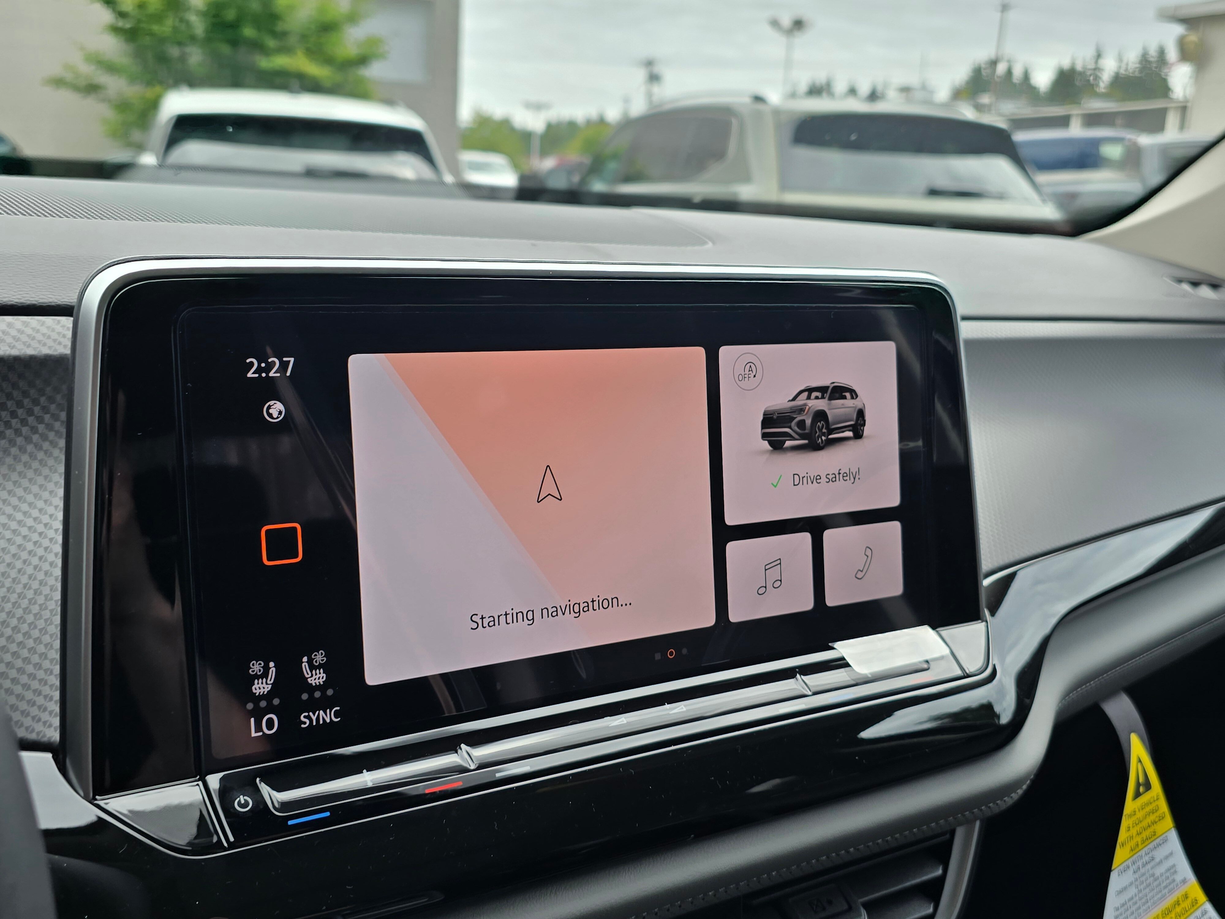Vehicle image 21 of 27