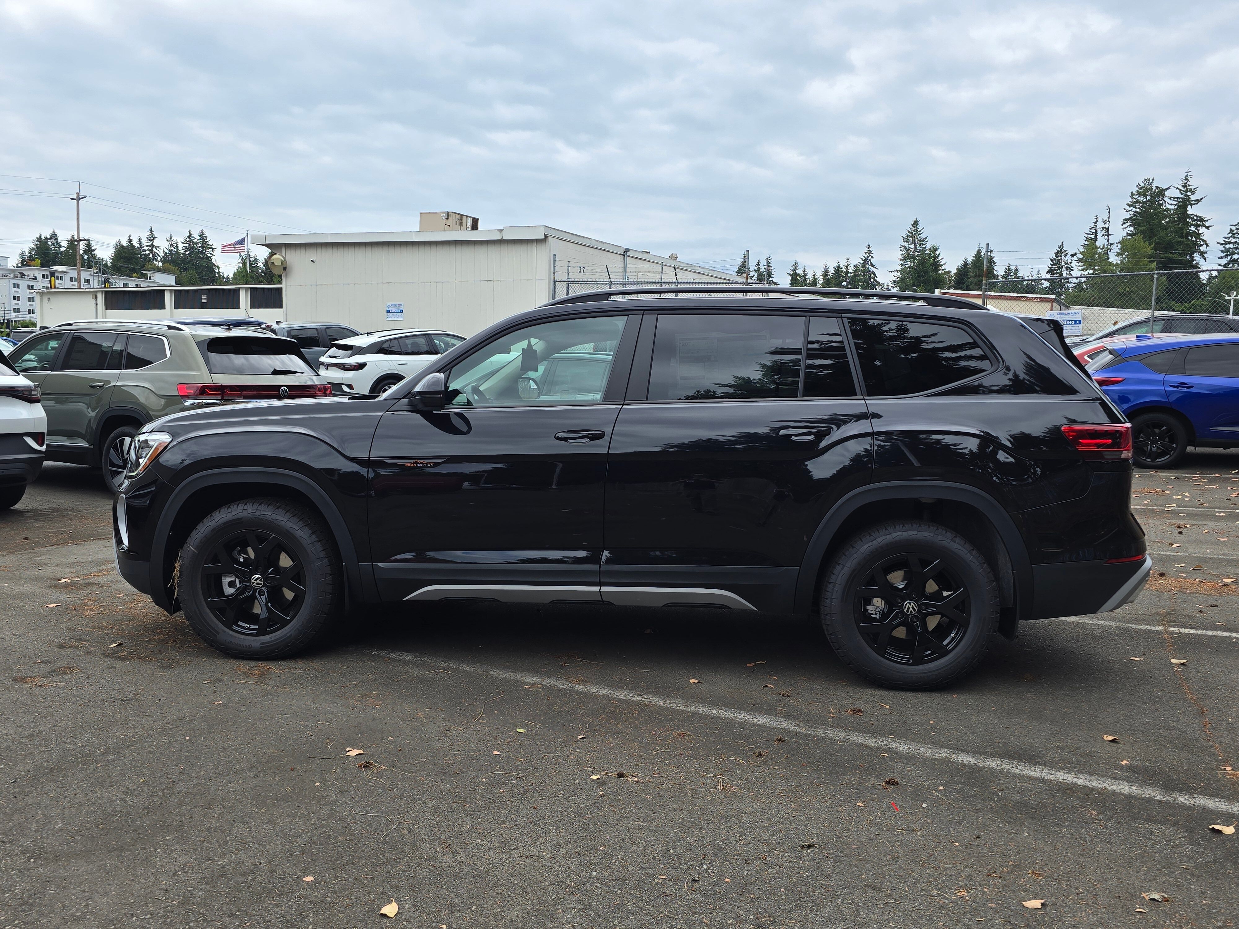 Vehicle image 8 of 27