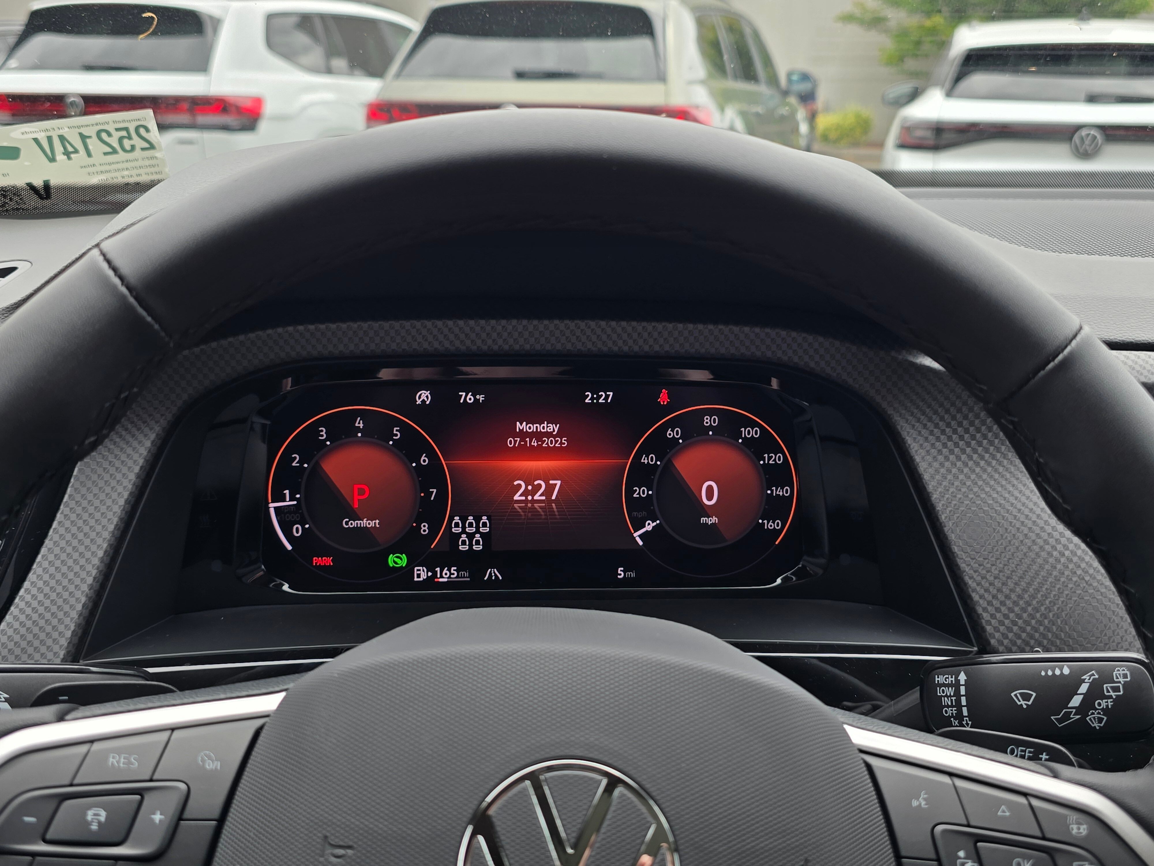 Vehicle image 24 of 27