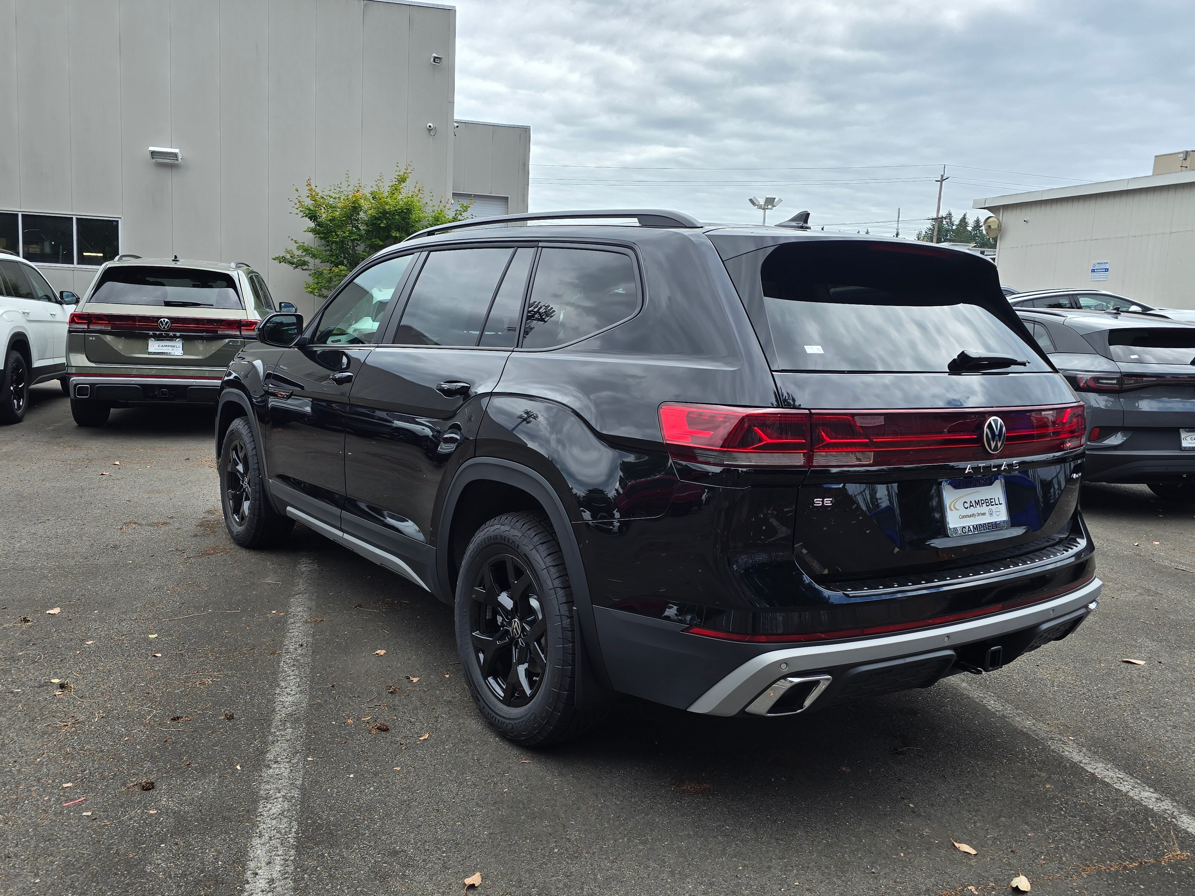 Vehicle image 7 of 27