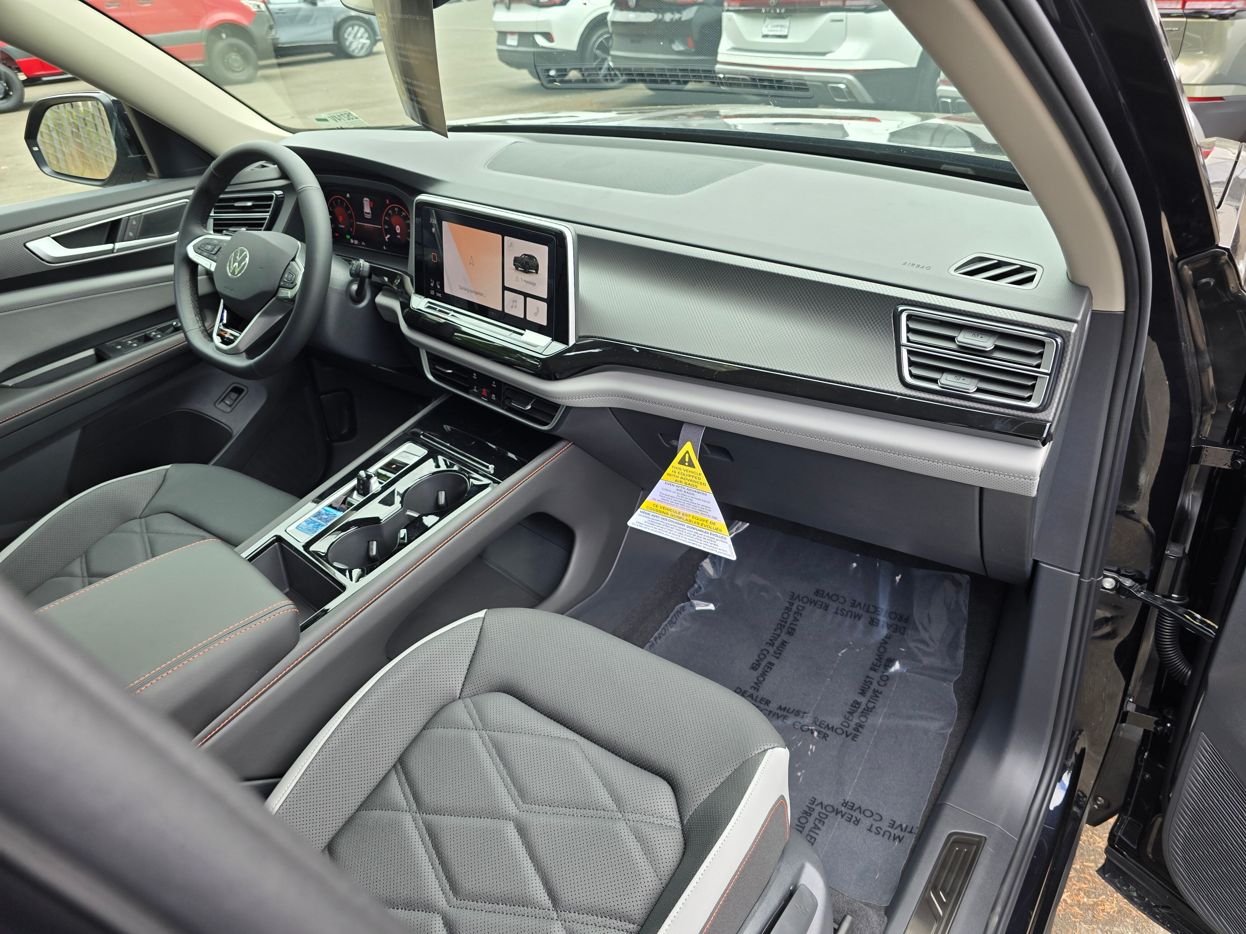 Vehicle image 16 of 27