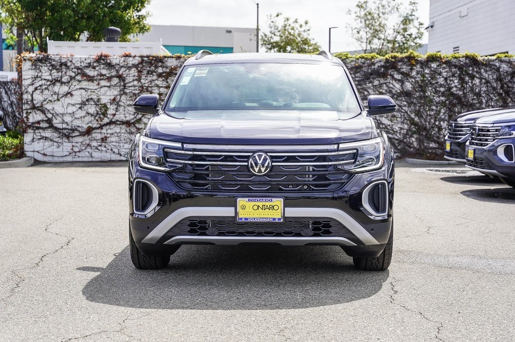 Vehicle image 2 of 29