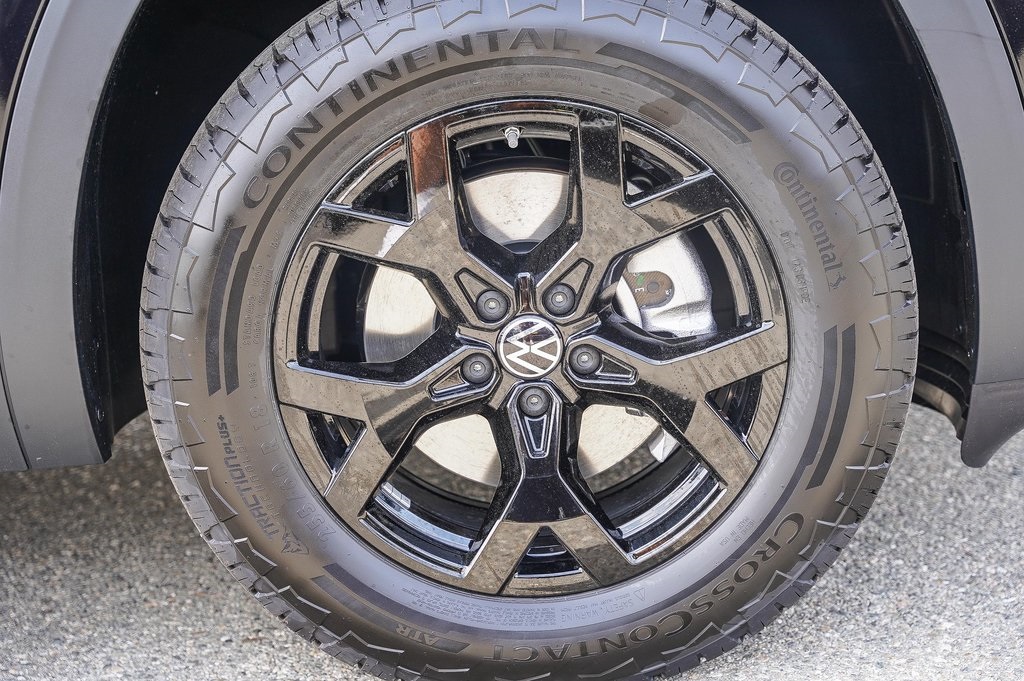 Vehicle image 9 of 29
