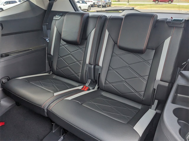 Vehicle image 12 of 29