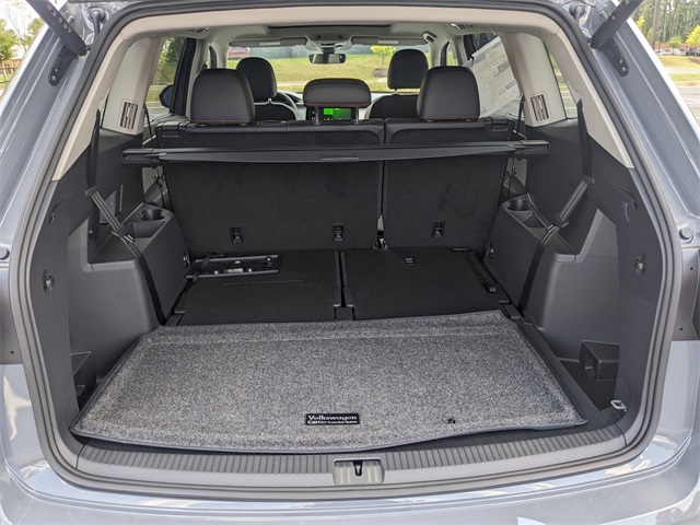 Vehicle image 10 of 29
