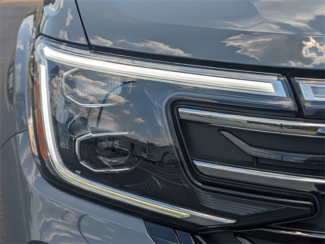 Vehicle image 22 of 29