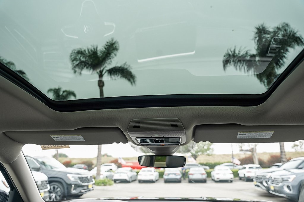 Vehicle image 16 of 30