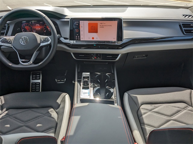 Vehicle image 16 of 29
