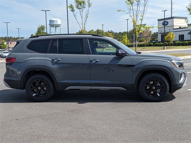 Vehicle image 4 of 29