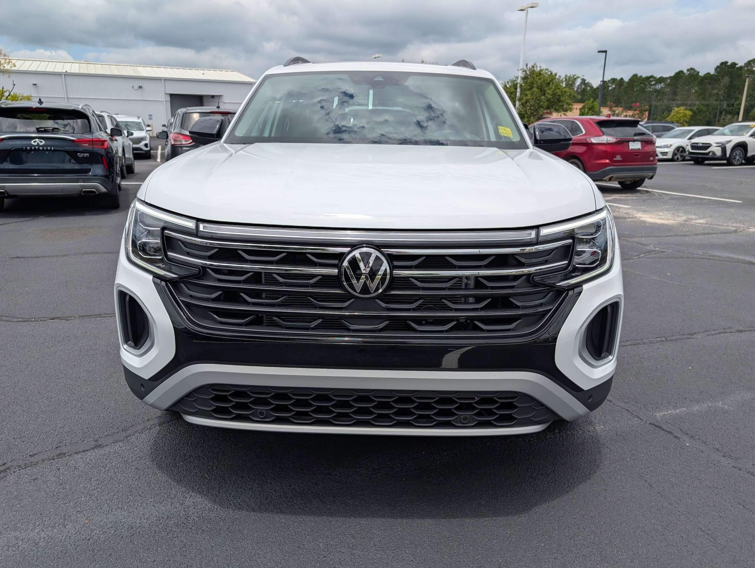 Vehicle image 37 of 39