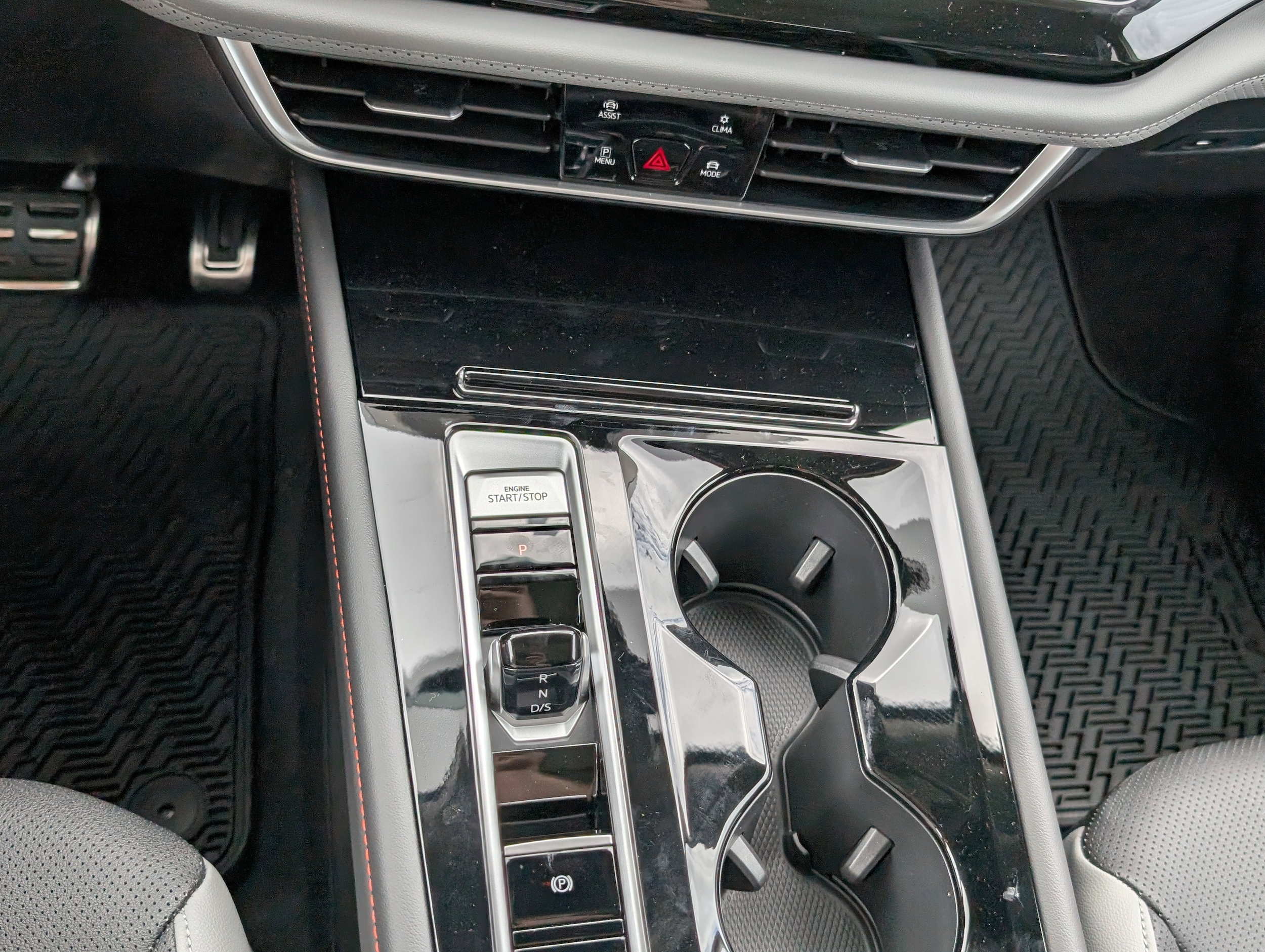 Vehicle image 20 of 39