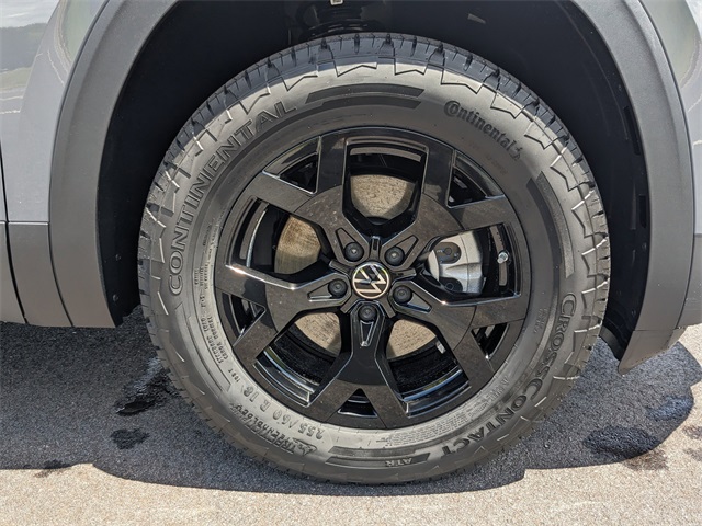 Vehicle image 10 of 27