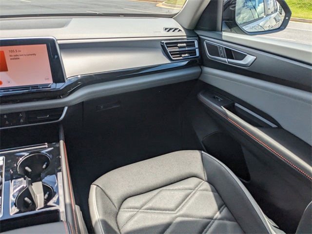 Vehicle image 18 of 27