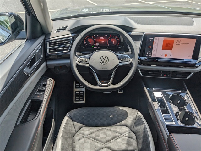 Vehicle image 17 of 27