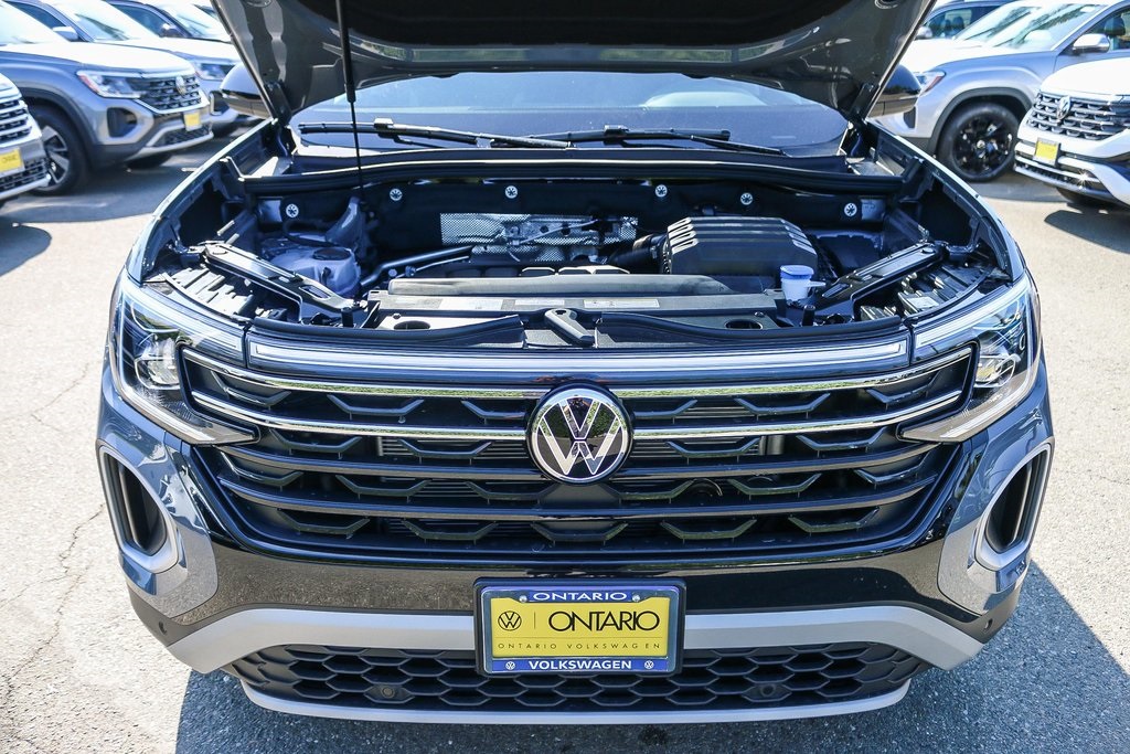 Vehicle image 3 of 33