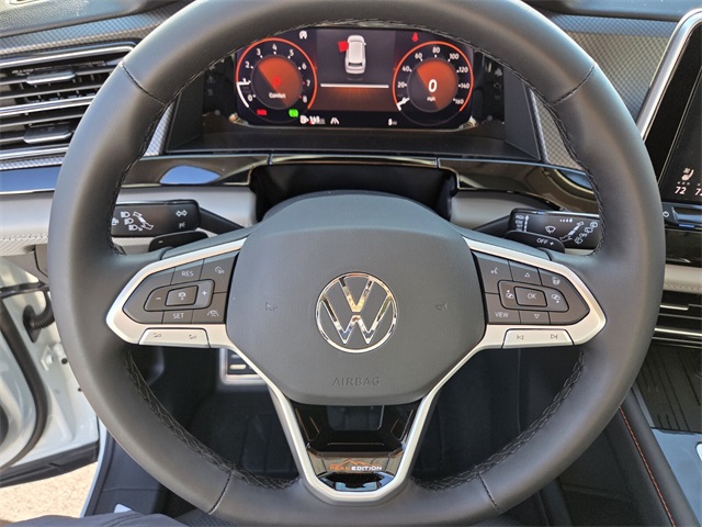 2025 Volkswagen Atlas 2.0T Peak Edition Image 9 of 14