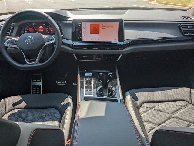 Vehicle image 16 of 30