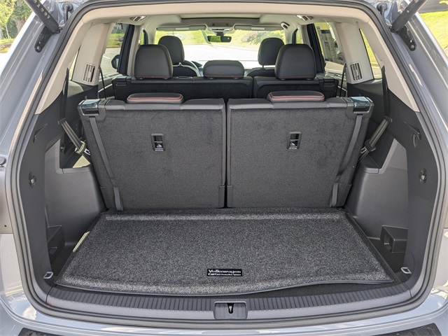 Vehicle image 12 of 30