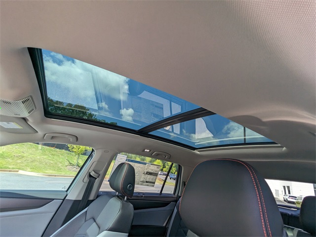 Vehicle image 21 of 30