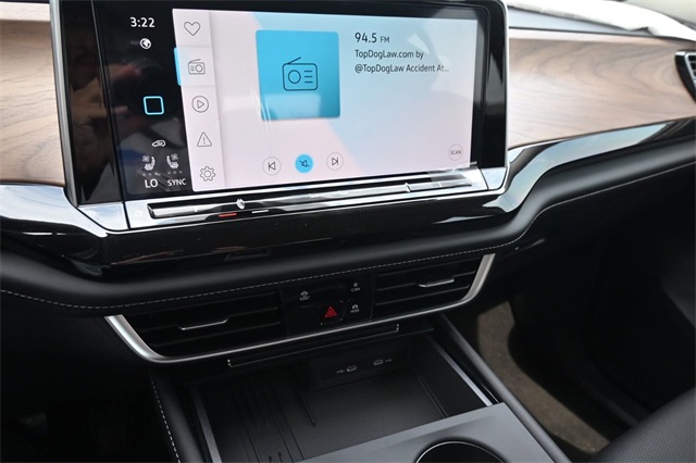 2025 Volkswagen Atlas 2.0T SE Image 14 of 21