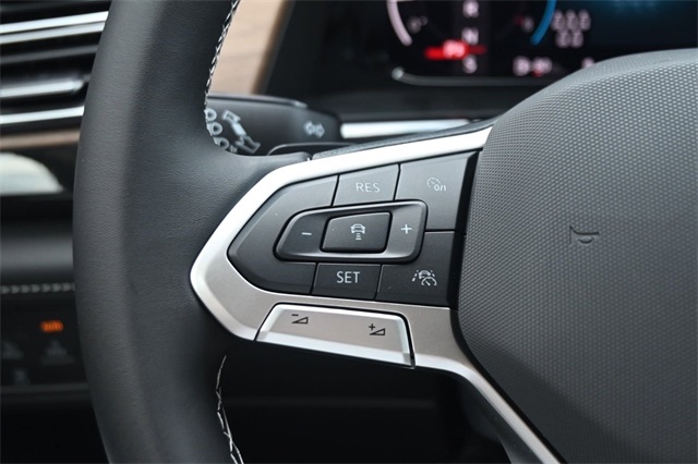 2025 Volkswagen Atlas 2.0T SE Image 16 of 21