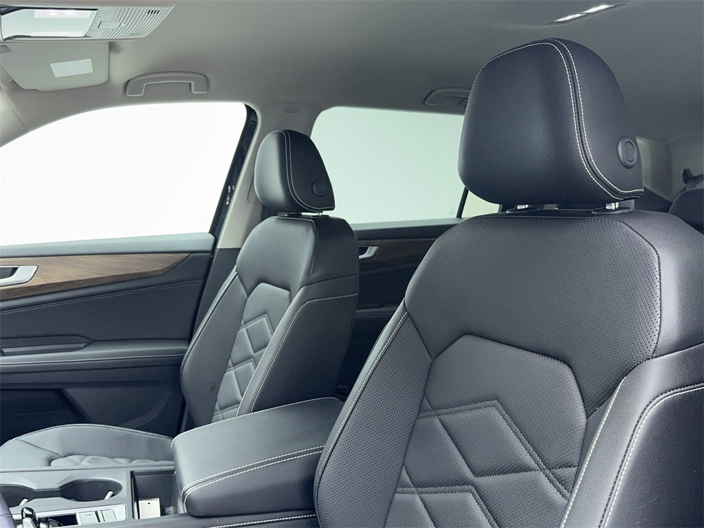 2025 Volkswagen Atlas 2.0T SE Image 23 of 63