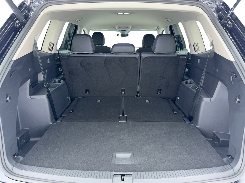 2025 Volkswagen Atlas 2.0T SE Image 15 of 63